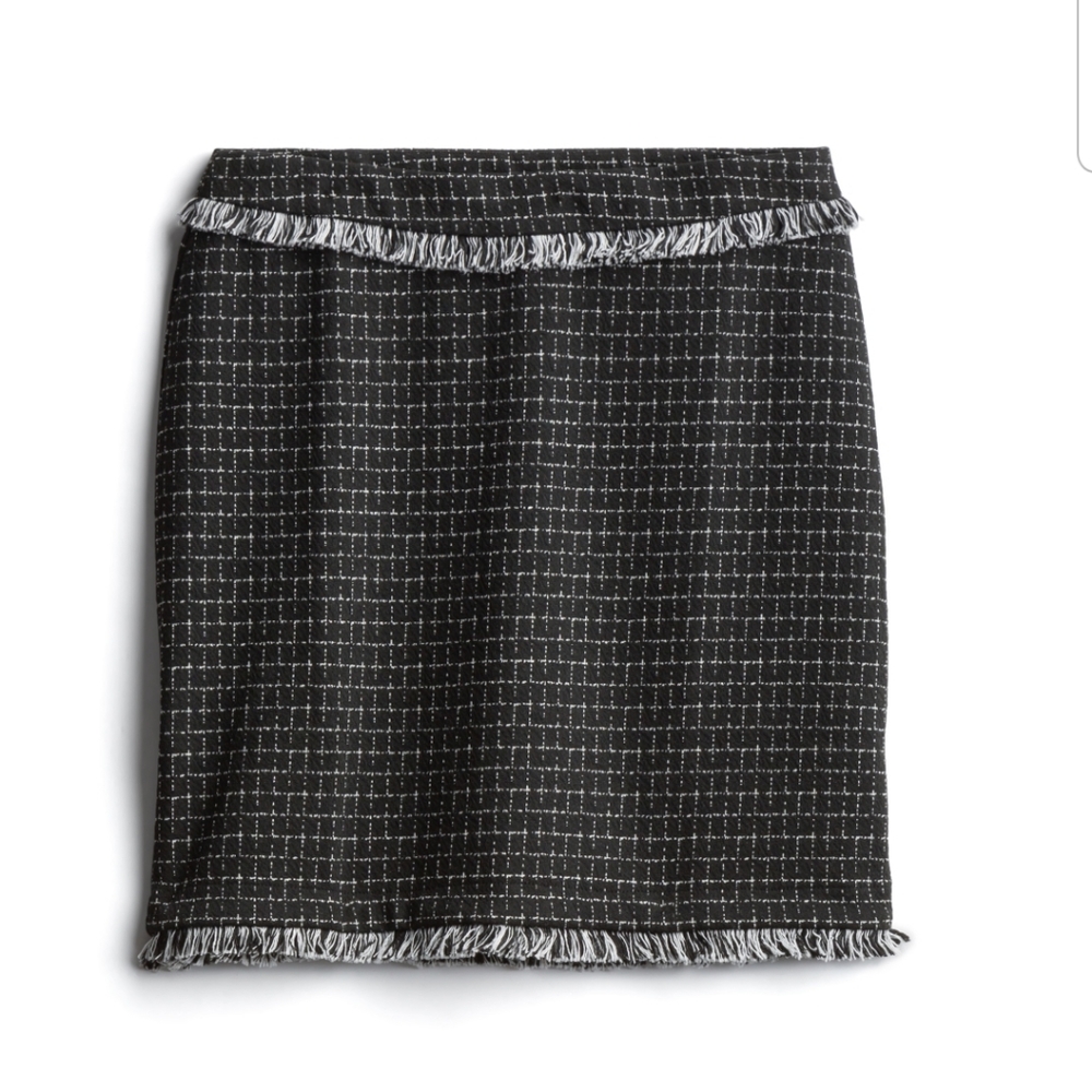 4/$25 🥂 RD Style Verena Fringe Detail Knit